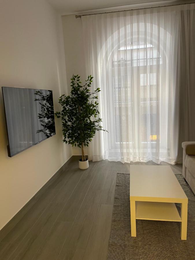 Suara Apartamentos 1 مدريد المظهر الخارجي الصورة