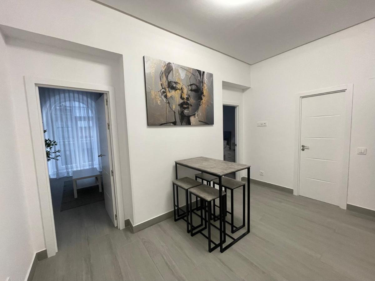 Suara Apartamentos 1 مدريد المظهر الخارجي الصورة